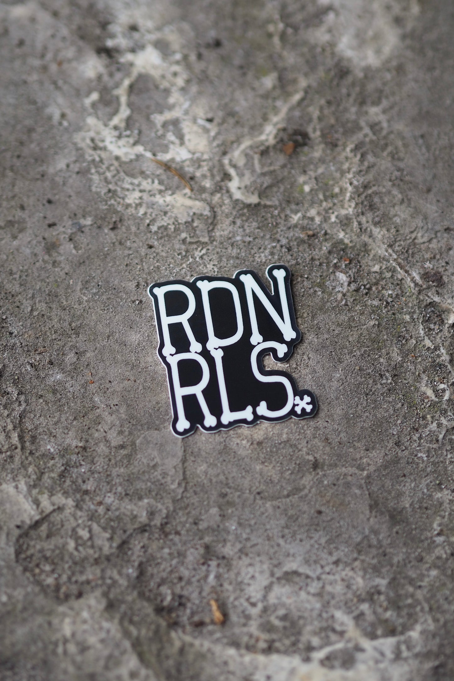 Sticker "BONES"