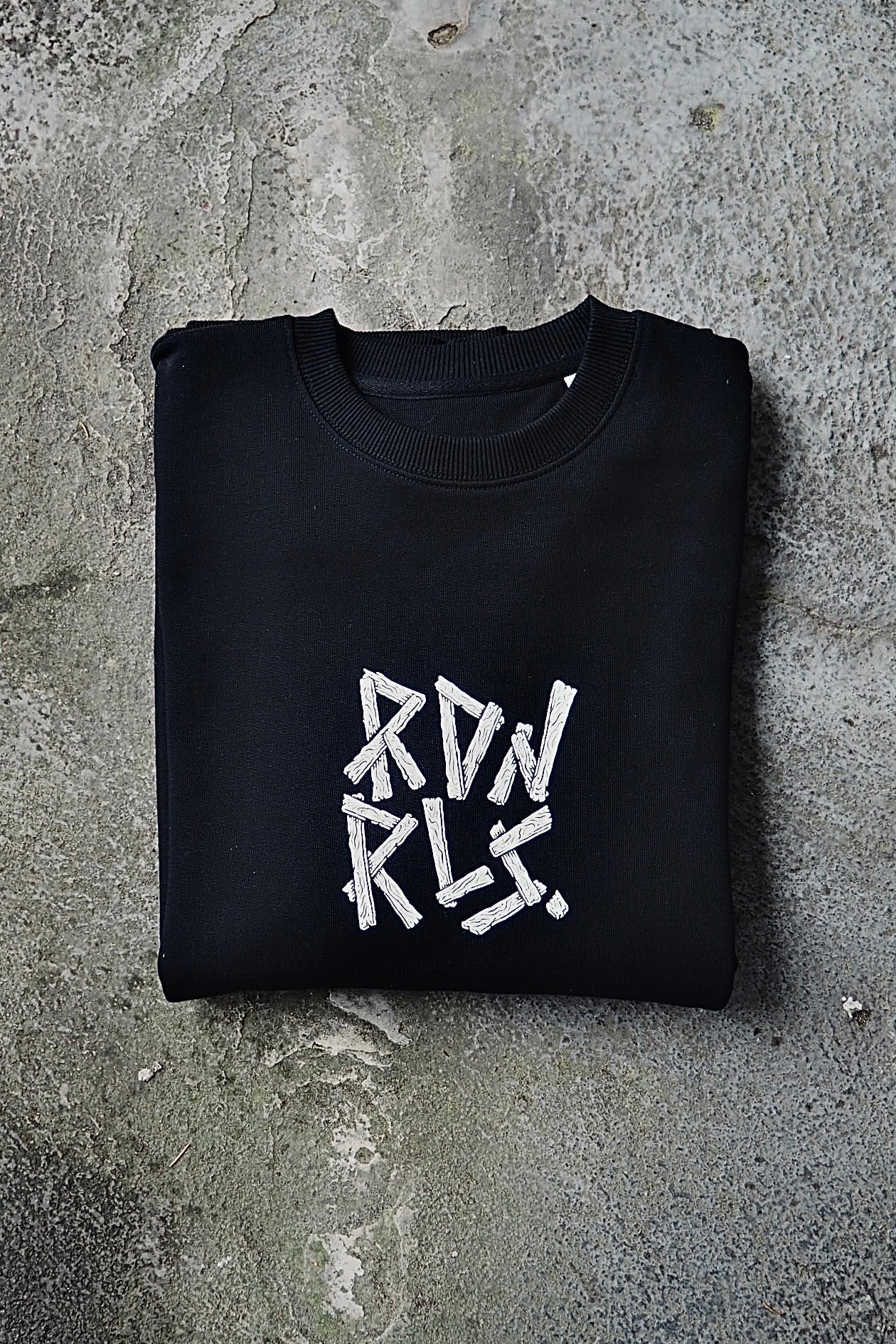 Sweater "BOARDS" black