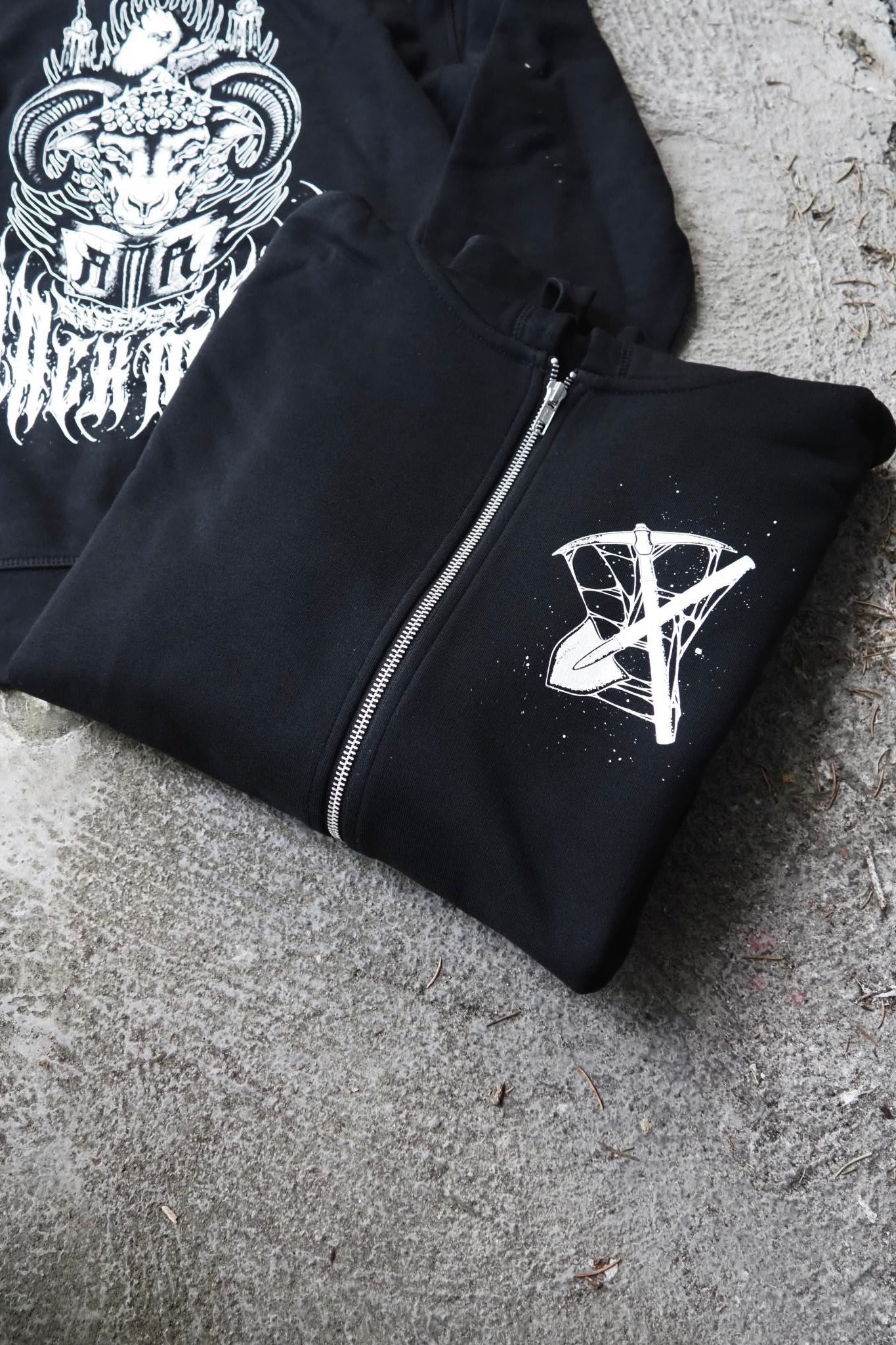Zipper "BLACK MASS" 26